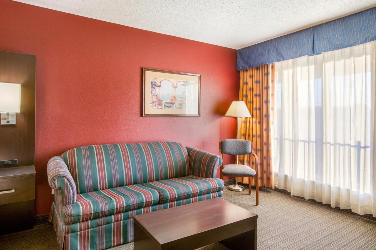 Red Roof Inn Vincennes Bagian luar foto